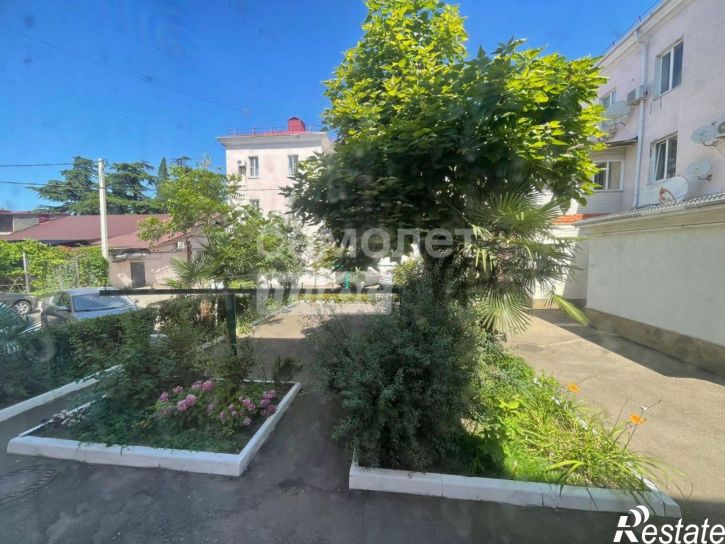 3-комн квартира ул Г. Петровой, 8,  д. 8