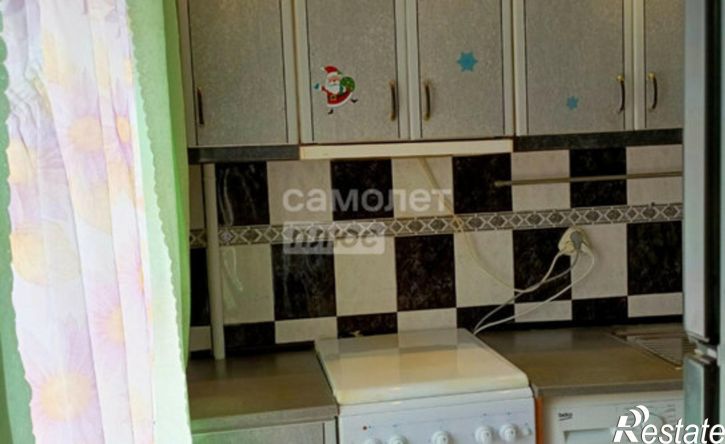 2-комн квартира ул Г. Петровой, 4,  д. 4