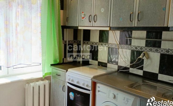 2-комн квартира ул Г. Петровой, 4,  д. 4