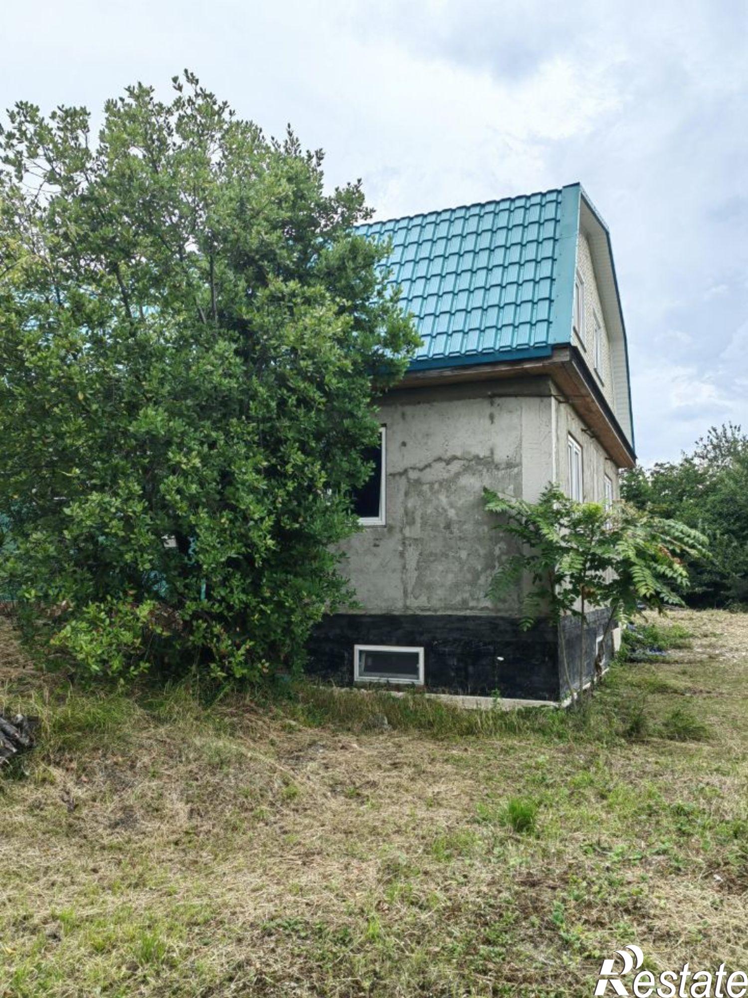 Купить дачу, дом, коттедж за 15 000 000 рублей на ул А.Макарова, 14