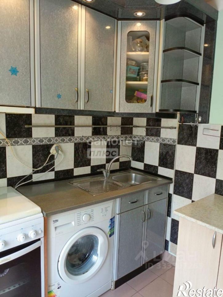 2-комн квартира ул Г. Петровой, 4,  д. 4