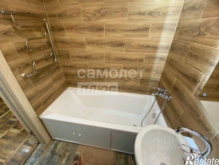 3-комн квартира ул Калараша, 16,  д. 16