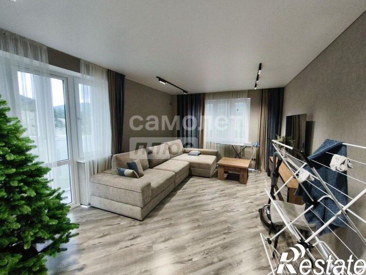 2-комн квартира улица Кириченко, 90/1,  д. 90/1