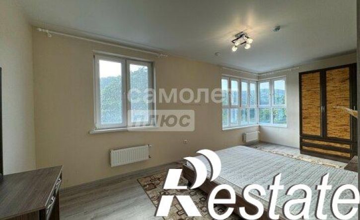 2-комн квартира улица Портовиков, 39/3,  д. 39/3