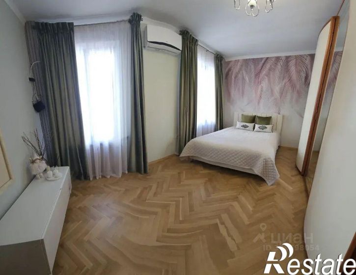 3-комн квартира улица Софьи Перовской, 5,  д. 5