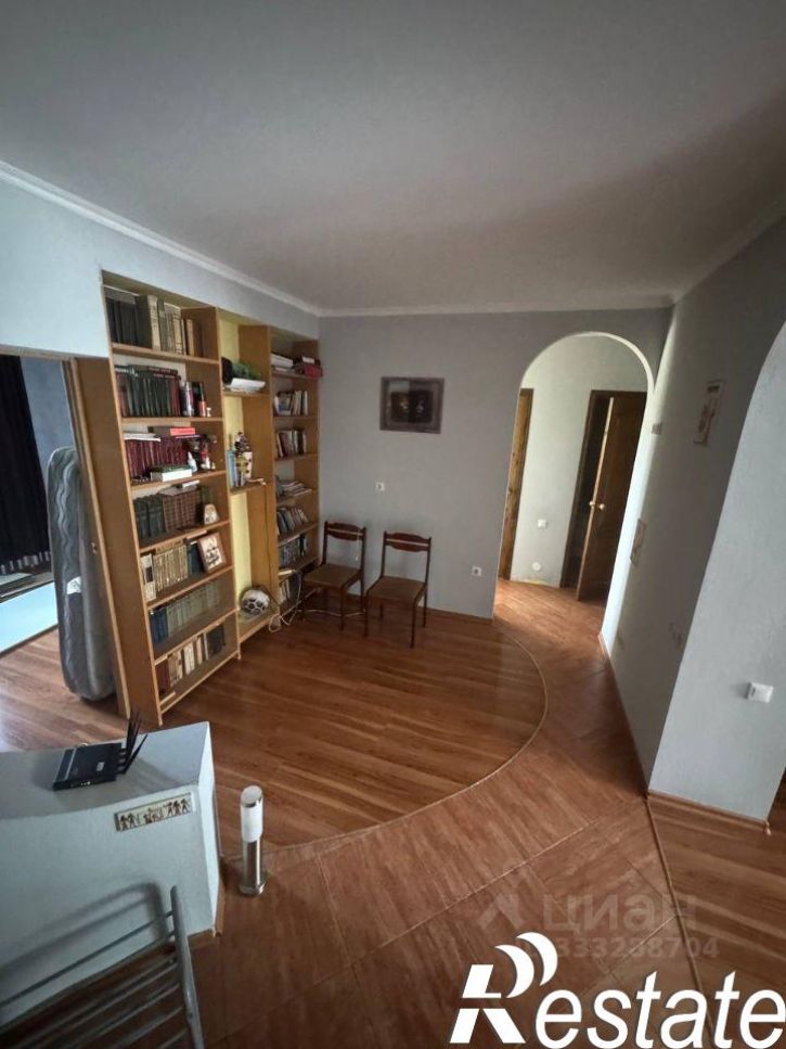 3-комн квартира улица Московских Строителей, 2,  д. 2