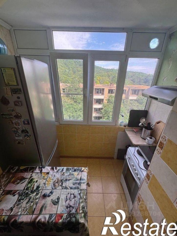 3-комн квартира улица Московских Строителей, 2,  д. 2