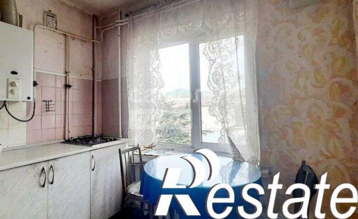 3-комн квартира улица Галины Петровой, 3,  д. 3