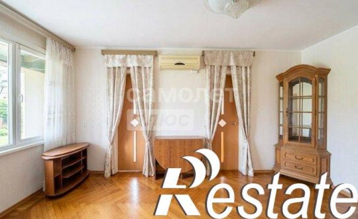 3-комн квартира улица Галины Петровой, 3,  д. 3